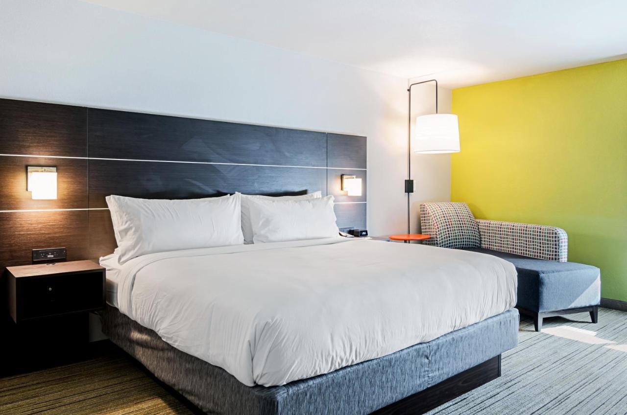 Holiday Inn Express & Suites - Atchison By Ihg Kültér fotó