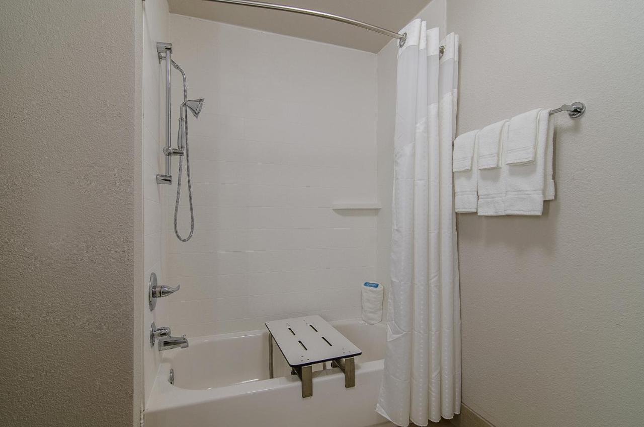 Holiday Inn Express & Suites - Atchison By Ihg Kültér fotó