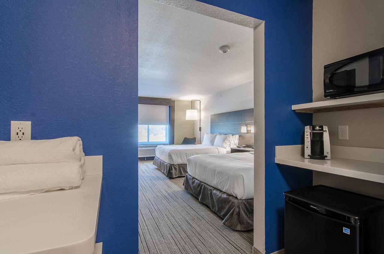 Holiday Inn Express & Suites - Atchison By Ihg Kültér fotó