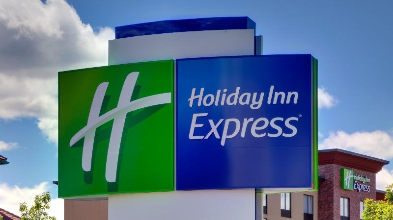 Holiday Inn Express & Suites - Atchison By Ihg Kültér fotó